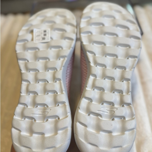 Skechers Go Walk Joy womens Walking Shoe NWT - Picture 5 of 6